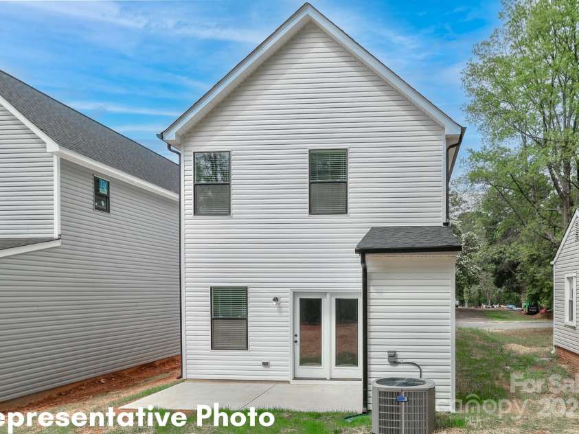 436 Mills Avenue, Mooresville, NC 28115.  MLS# CAR4293859, YatesRealty ID 3666. 