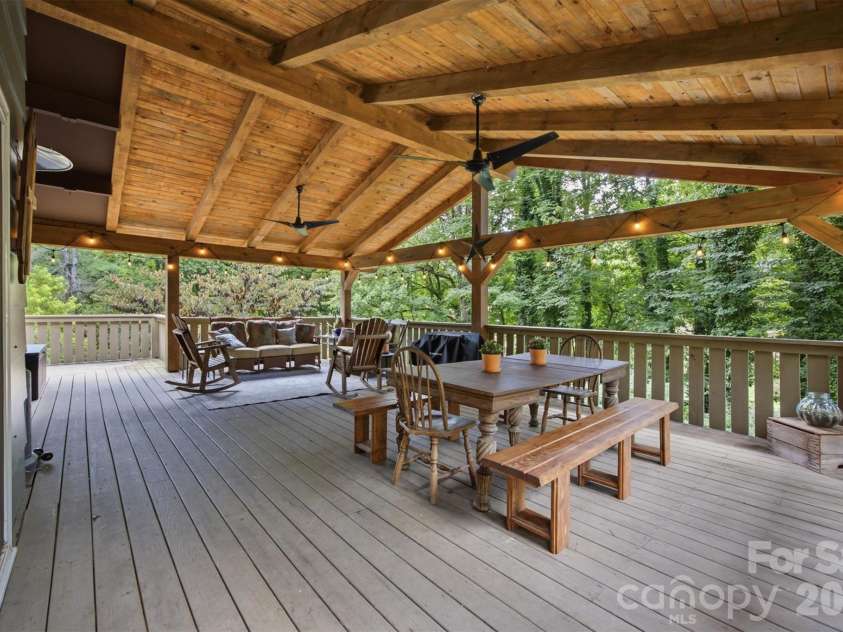 1125 Brockmore Drive, Lenoir, NC 28645.  MLS# CAR4384614, YatesRealty ID 36661. 