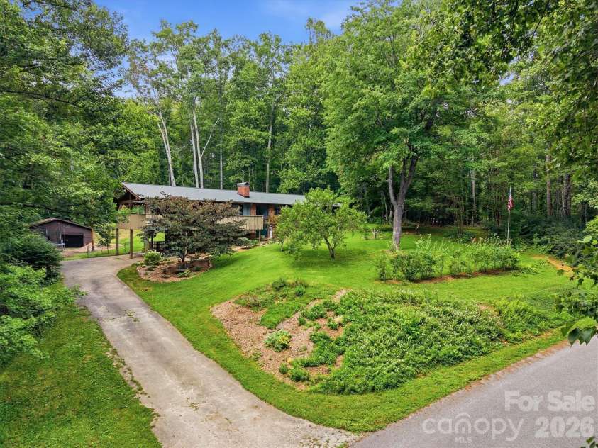 1125 Brockmore Drive, Lenoir, NC 28645.  MLS# CAR4384614, YatesRealty ID 36661. 