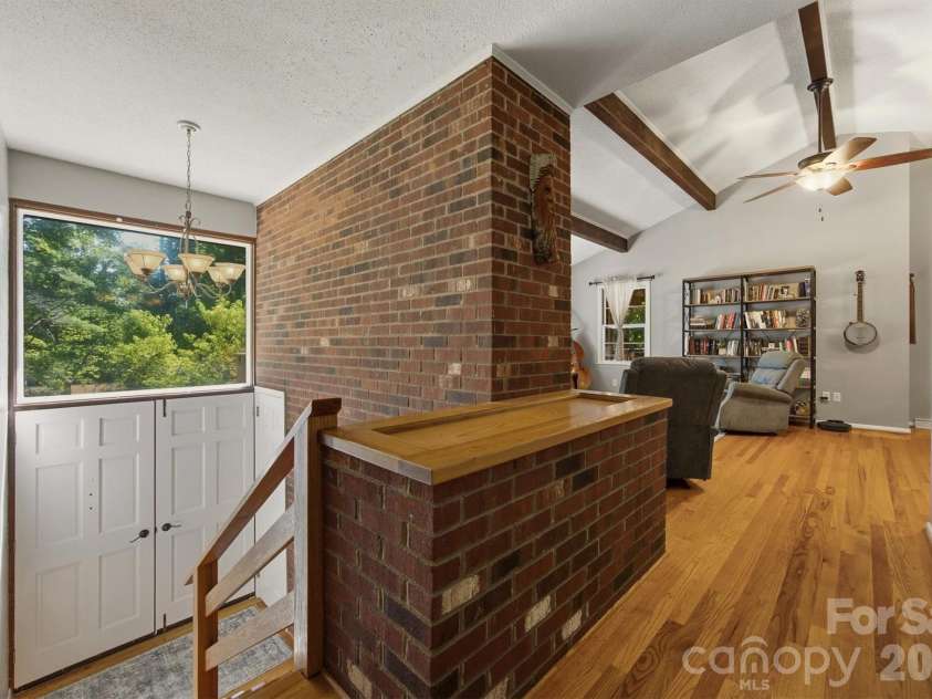 1125 Brockmore Drive, Lenoir, NC 28645.  MLS# CAR4384614, YatesRealty ID 36661. 
