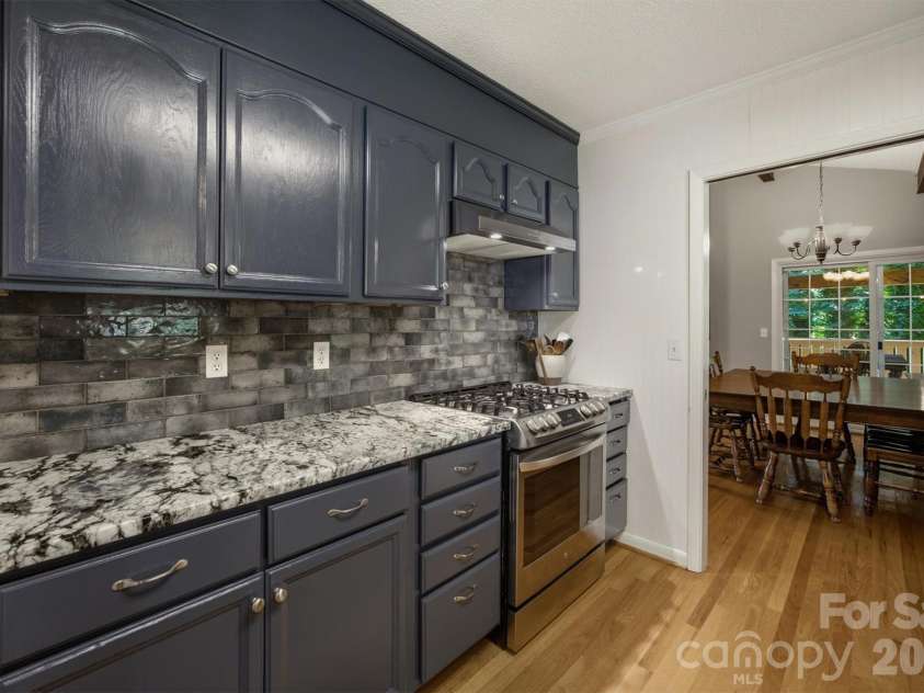 1125 Brockmore Drive, Lenoir, NC 28645.  MLS# CAR4384614, YatesRealty ID 36661. 
