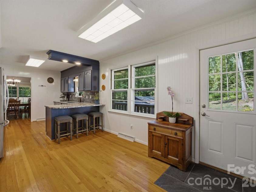 1125 Brockmore Drive, Lenoir, NC 28645.  MLS# CAR4384614, YatesRealty ID 36661. 