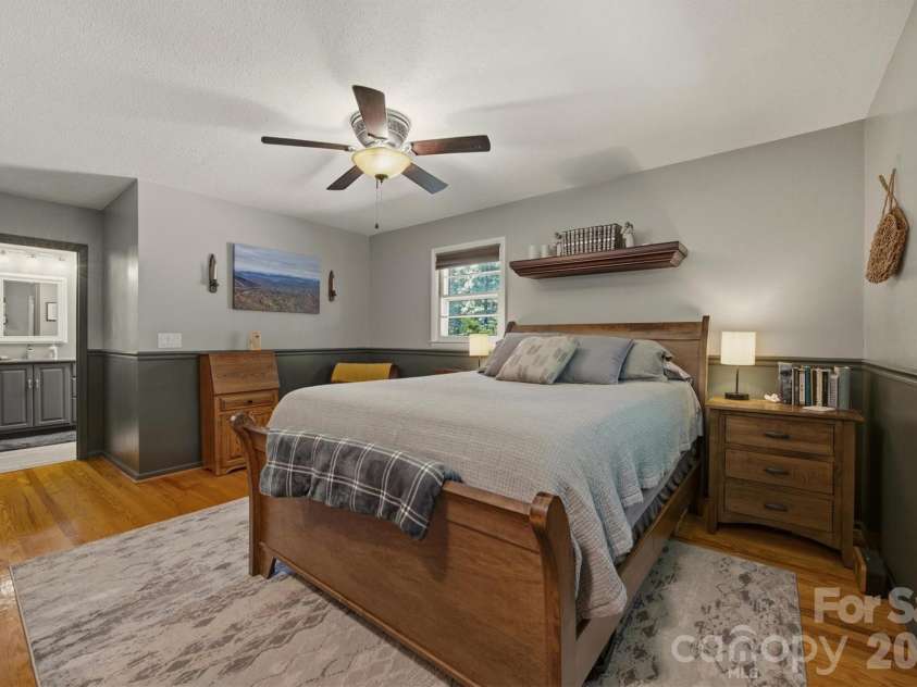 1125 Brockmore Drive, Lenoir, NC 28645.  MLS# CAR4384614, YatesRealty ID 36661. 