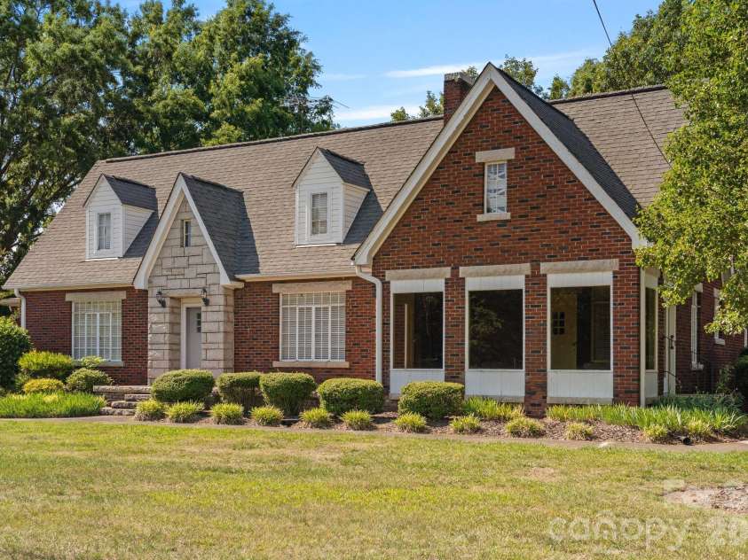 4255 NC Hwy 24/27 Highway, Midland, NC 28107.  MLS# CAR4403252, YatesRealty ID 36662. 
