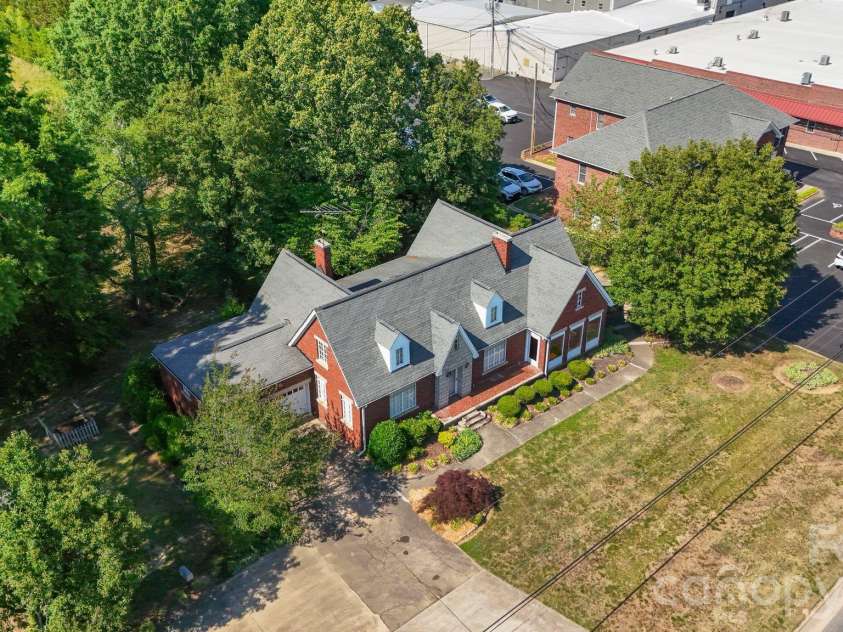 4255 NC Hwy 24/27 Highway, Midland, NC 28107.  MLS# CAR4403252, YatesRealty ID 36662. 