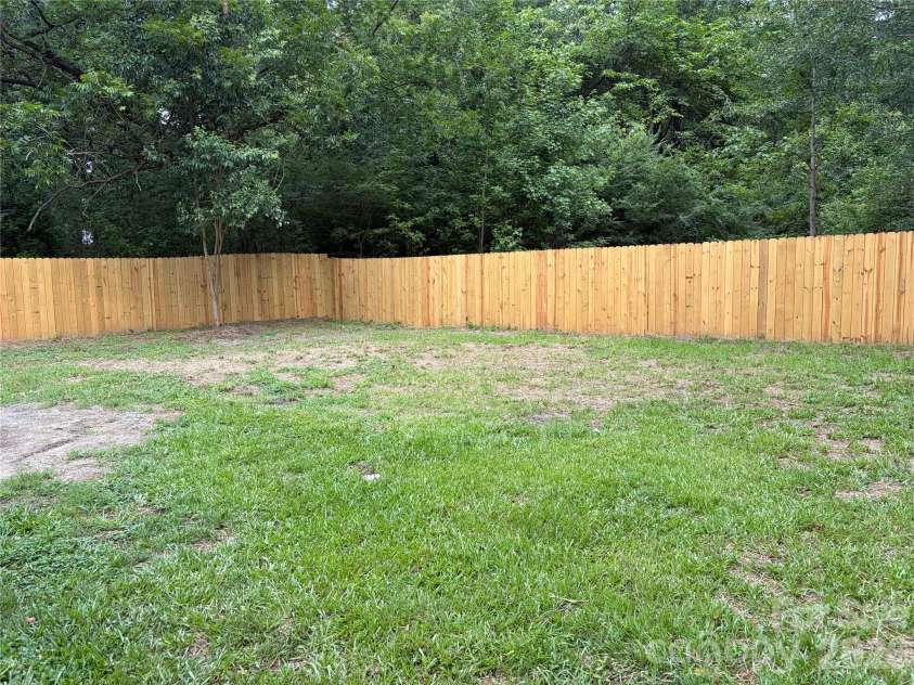 8761 Old Wire Road, Laurel Hill, NC 28351.  MLS# CAR4403641, YatesRealty ID 36664. 