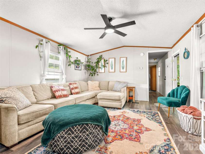 474 Rose Hill Road, Asheville, NC 28803.  MLS# CAR4403642, YatesRealty ID 36665. 