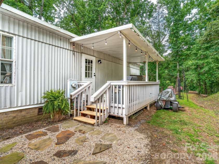 474 Rose Hill Road, Asheville, NC 28803.  MLS# CAR4403642, YatesRealty ID 36665. 