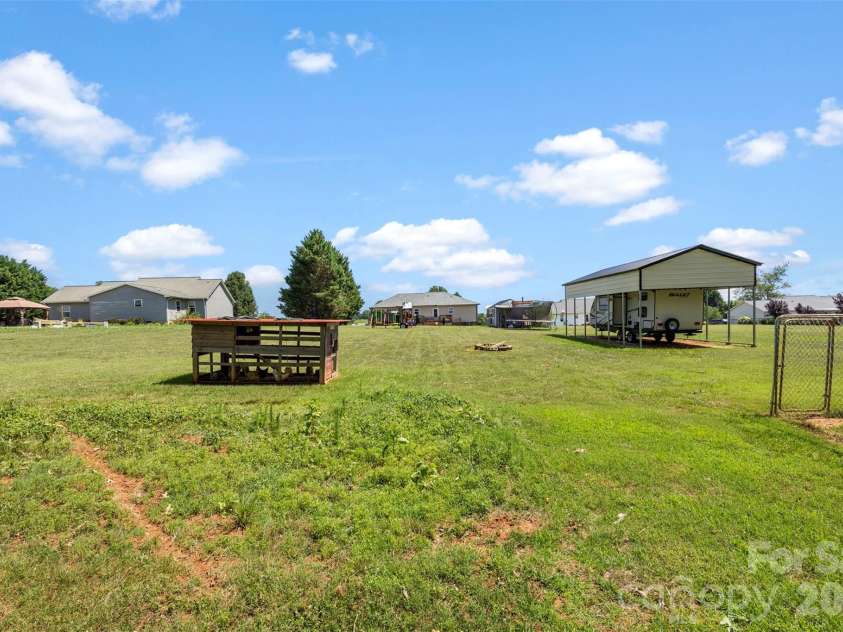 5115 Tonys Way, Vale, NC 28168.  MLS# CAR4403392, YatesRealty ID 36666. 