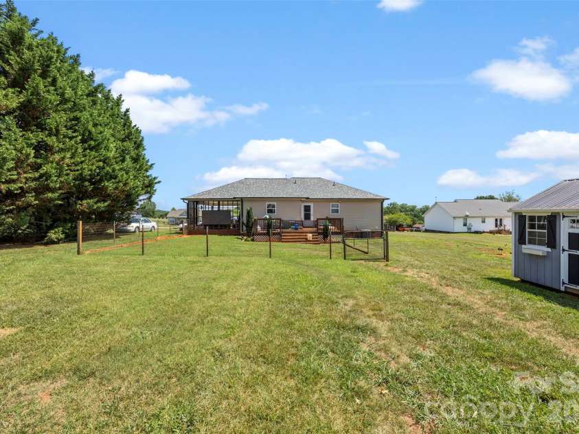 5115 Tonys Way, Vale, NC 28168.  MLS# CAR4403392, YatesRealty ID 36666. 