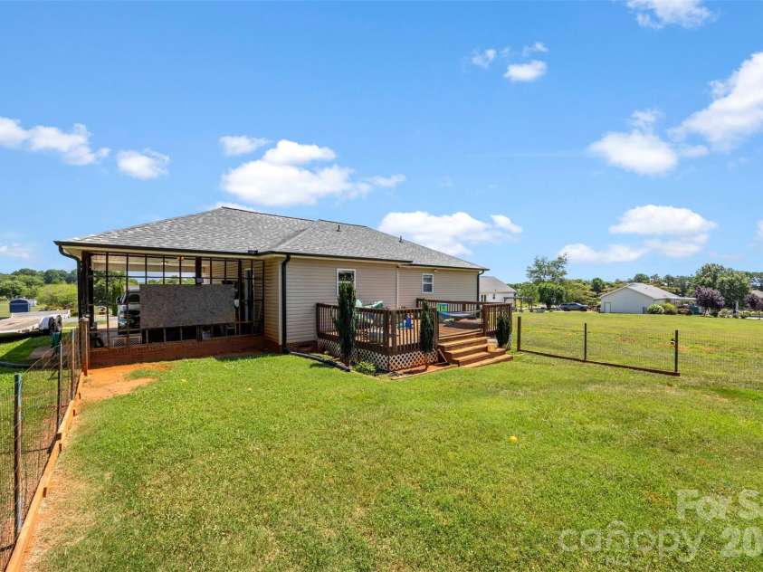 5115 Tonys Way, Vale, NC 28168.  MLS# CAR4403392, YatesRealty ID 36666. 