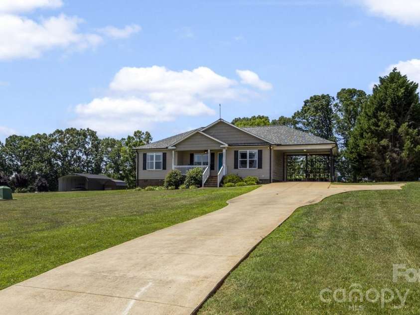 5115 Tonys Way, Vale, NC 28168.  MLS# CAR4403392, YatesRealty ID 36666. 
