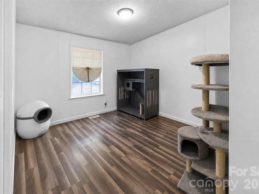 4014 Eutaw Drive, Waxhaw, NC 28173.  MLS# CAR4403095, YatesRealty ID 36667. Flex/Bedroom #4