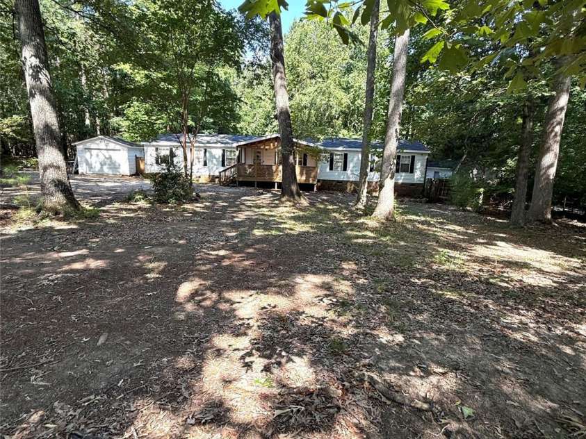 4014 Eutaw Drive, Waxhaw, NC 28173.  MLS# CAR4403095, YatesRealty ID 36667. Front of Home
