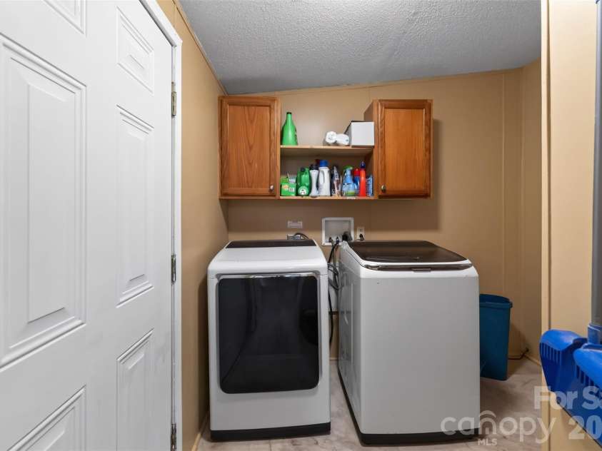 4014 Eutaw Drive, Waxhaw, NC 28173.  MLS# CAR4403095, YatesRealty ID 36667. Laundry Room