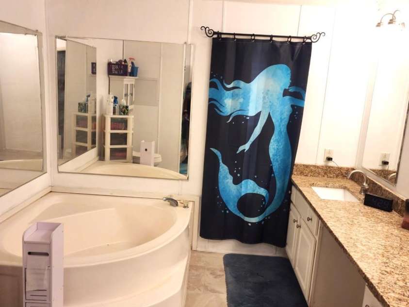 4014 Eutaw Drive, Waxhaw, NC 28173.  MLS# CAR4403095, YatesRealty ID 36667. Master Bath Garden Tub
