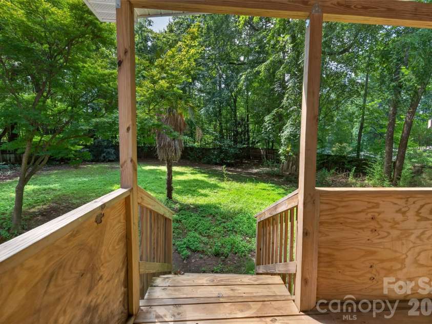 4014 Eutaw Drive, Waxhaw, NC 28173.  MLS# CAR4403095, YatesRealty ID 36667. Step into your own private paradise