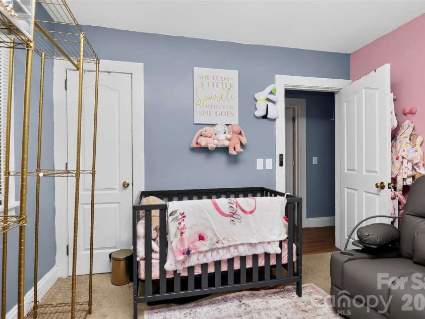 1336 Parkview Circle, Salisbury, NC 28144.  MLS# CAR4403032, YatesRealty ID 36669. 