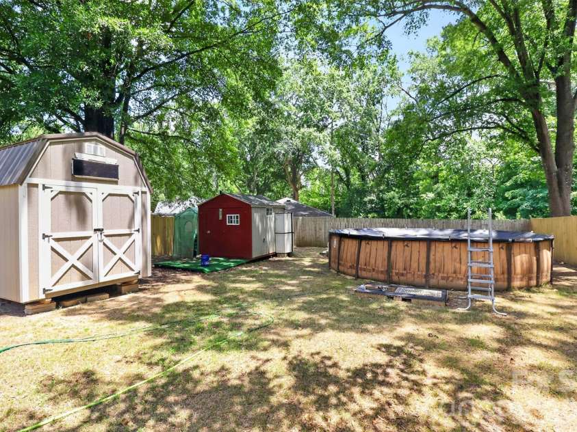 1336 Parkview Circle, Salisbury, NC 28144.  MLS# CAR4403032, YatesRealty ID 36669. 