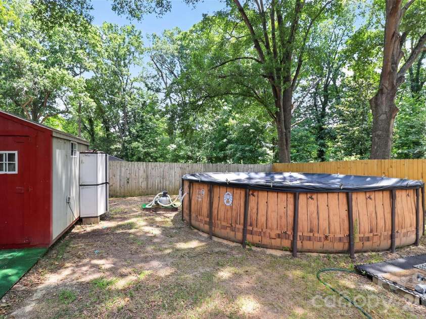 1336 Parkview Circle, Salisbury, NC 28144.  MLS# CAR4403032, YatesRealty ID 36669. 