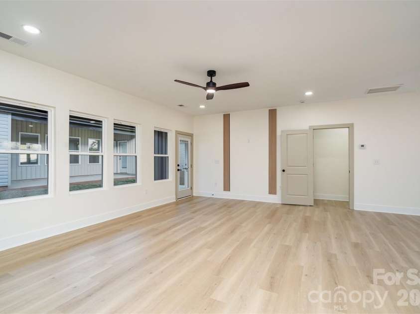 1209-2 Patterson Street, Shelby, NC 28152.  MLS# CAR4325490, YatesRealty ID 3667. 