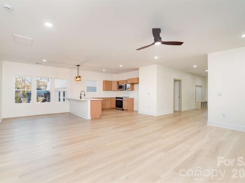1209-2 Patterson Street, Shelby, NC 28152.  MLS# CAR4325490, YatesRealty ID 3667. 