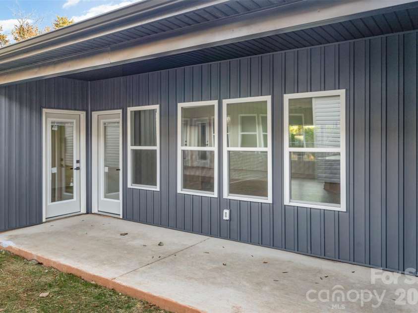 1209-2 Patterson Street, Shelby, NC 28152.  MLS# CAR4325490, YatesRealty ID 3667. 