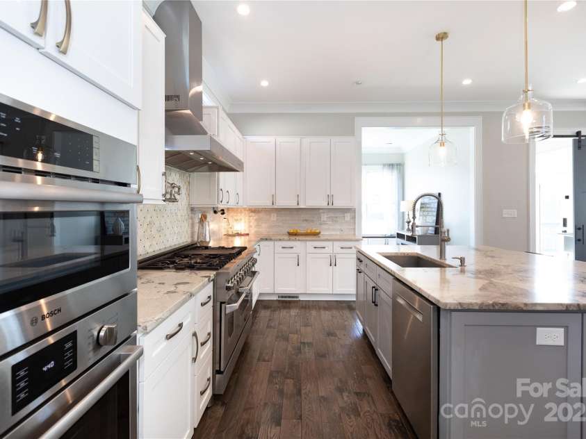 2526 Fort Street, Charlotte, NC 28205.  MLS# CAR4223652, YatesRealty ID 3667. 