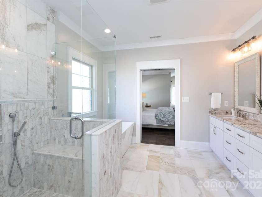 2526 Fort Street, Charlotte, NC 28205.  MLS# CAR4223652, YatesRealty ID 3667. 