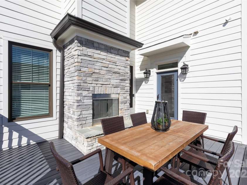 2526 Fort Street, Charlotte, NC 28205.  MLS# CAR4223652, YatesRealty ID 3667. 