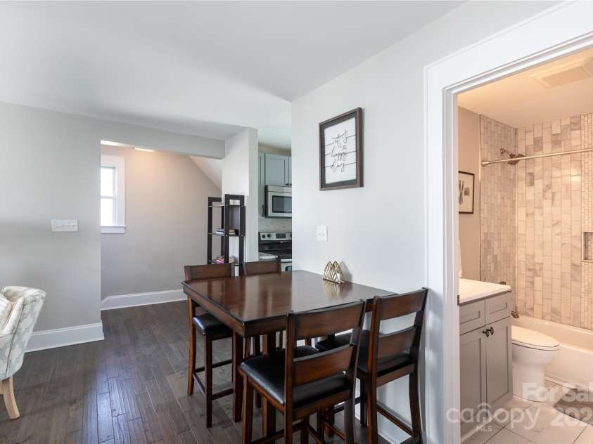 2526 Fort Street, Charlotte, NC 28205.  MLS# CAR4223652, YatesRealty ID 3667. 