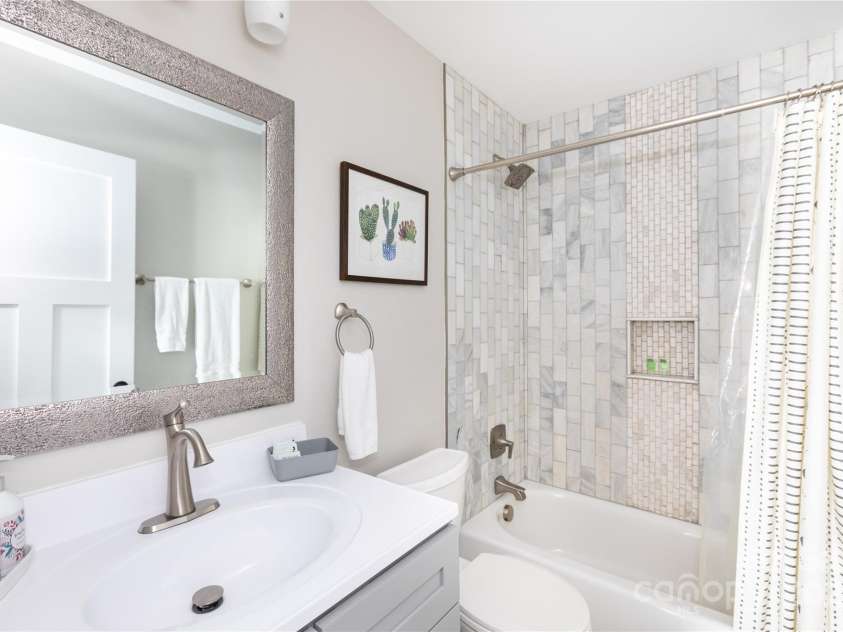 2526 Fort Street, Charlotte, NC 28205.  MLS# CAR4223652, YatesRealty ID 3667. 