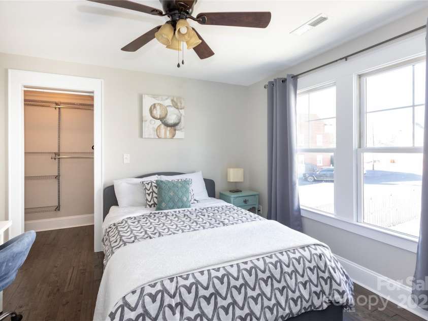 2526 Fort Street, Charlotte, NC 28205.  MLS# CAR4223652, YatesRealty ID 3667. 