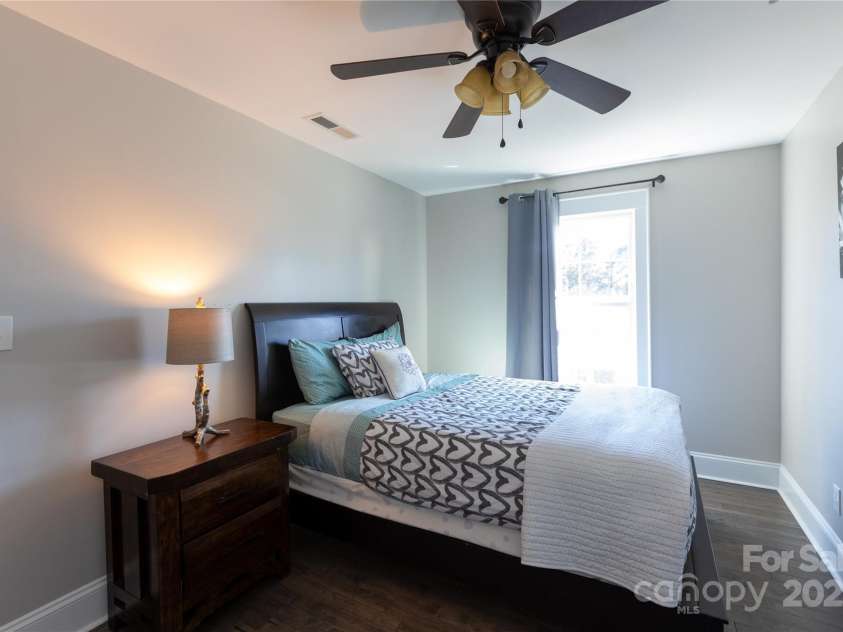 2526 Fort Street, Charlotte, NC 28205.  MLS# CAR4223652, YatesRealty ID 3667. 