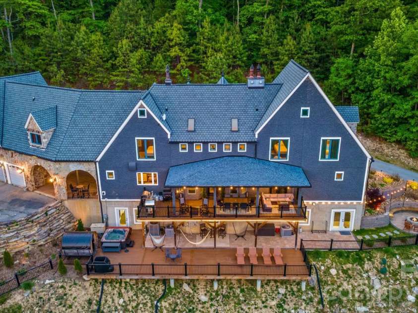 92 Bird Creek Estates Road, Black Mountain, NC 28711.  MLS# CAR4400436, YatesRealty ID 36673. 