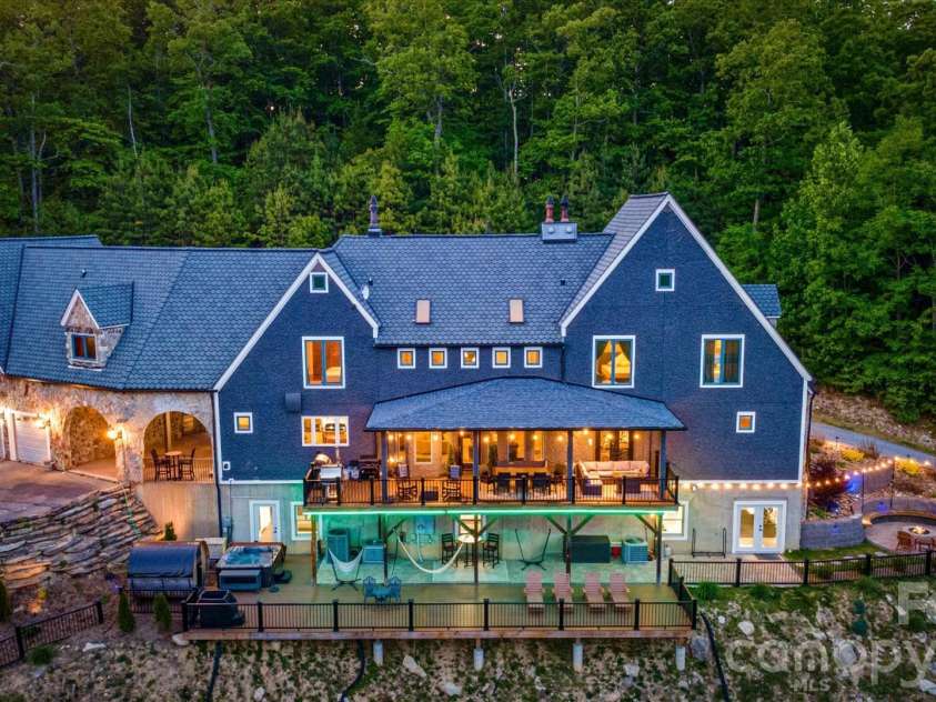 92 Bird Creek Estates Road, Black Mountain, NC 28711.  MLS# CAR4400436, YatesRealty ID 36673. 