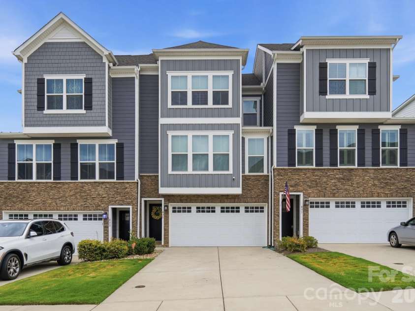 435 Lahinch Drive, Fort Mill, SC 29708.  MLS# CAR4403710, YatesRealty ID 36677. 