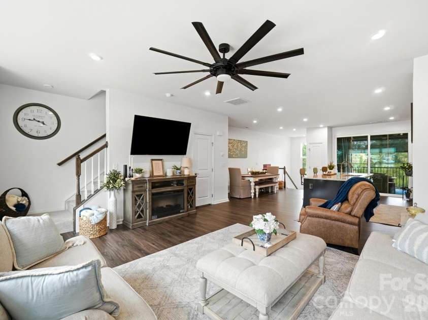 435 Lahinch Drive, Fort Mill, SC 29708.  MLS# CAR4403710, YatesRealty ID 36677. 