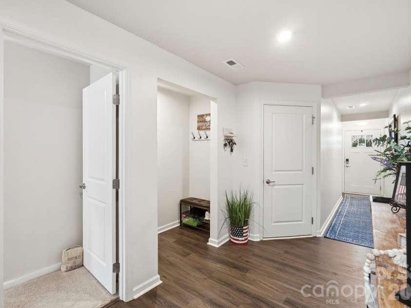 435 Lahinch Drive, Fort Mill, SC 29708.  MLS# CAR4403710, YatesRealty ID 36677. 