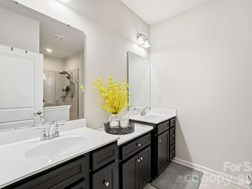 435 Lahinch Drive, Fort Mill, SC 29708.  MLS# CAR4403710, YatesRealty ID 36677. 