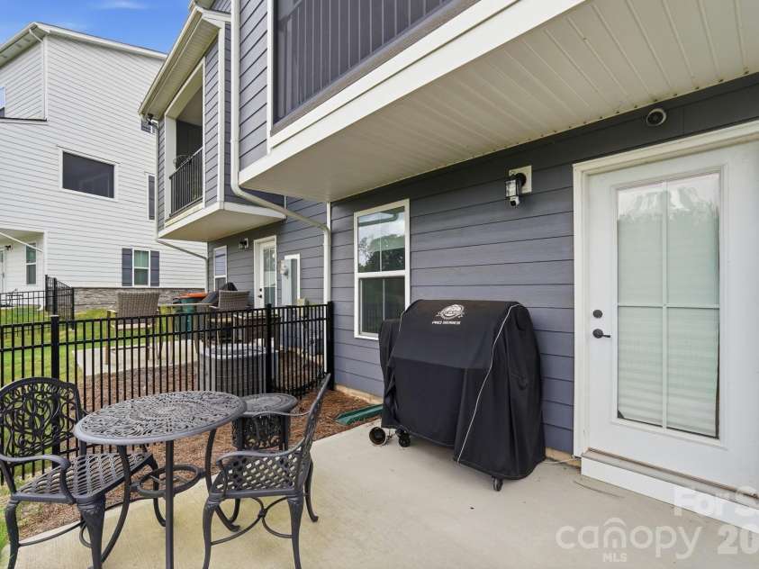435 Lahinch Drive, Fort Mill, SC 29708.  MLS# CAR4403710, YatesRealty ID 36677. 
