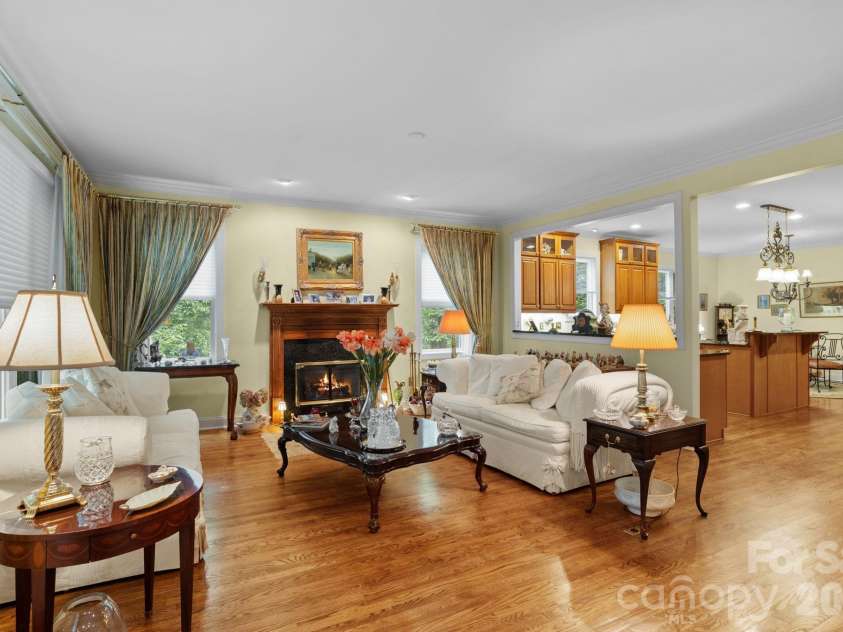 100 Crestgrove Drive, Flat Rock, NC 28731.  MLS# CAR4403519, YatesRealty ID 36678. 
