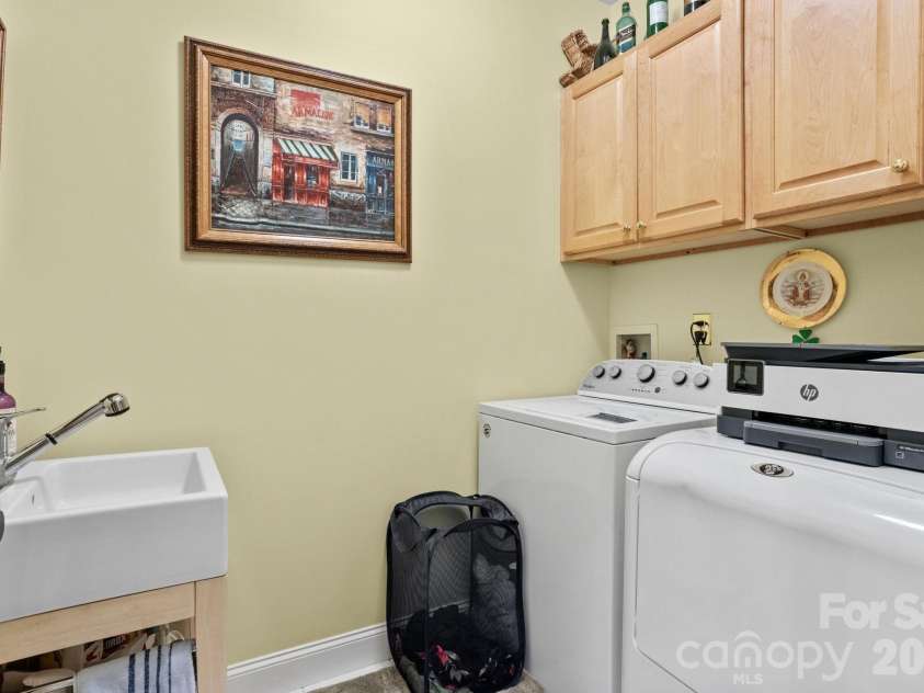 100 Crestgrove Drive, Flat Rock, NC 28731.  MLS# CAR4403519, YatesRealty ID 36678. 