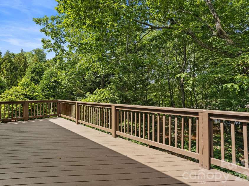 100 Crestgrove Drive, Flat Rock, NC 28731.  MLS# CAR4403519, YatesRealty ID 36678. 