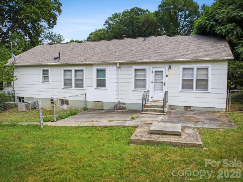 1809 Drexel Road, Valdese, NC 28690.  MLS# CAR4399107, YatesRealty ID 36679. 