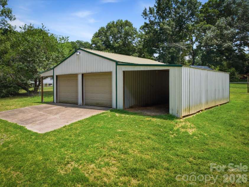 1809 Drexel Road, Valdese, NC 28690.  MLS# CAR4399107, YatesRealty ID 36679. 