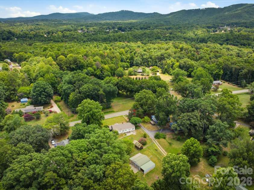 1809 Drexel Road, Valdese, NC 28690.  MLS# CAR4399107, YatesRealty ID 36679. 