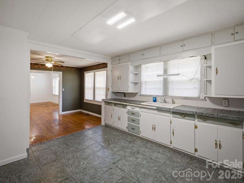 1809 Drexel Road, Valdese, NC 28690.  MLS# CAR4399107, YatesRealty ID 36679. 