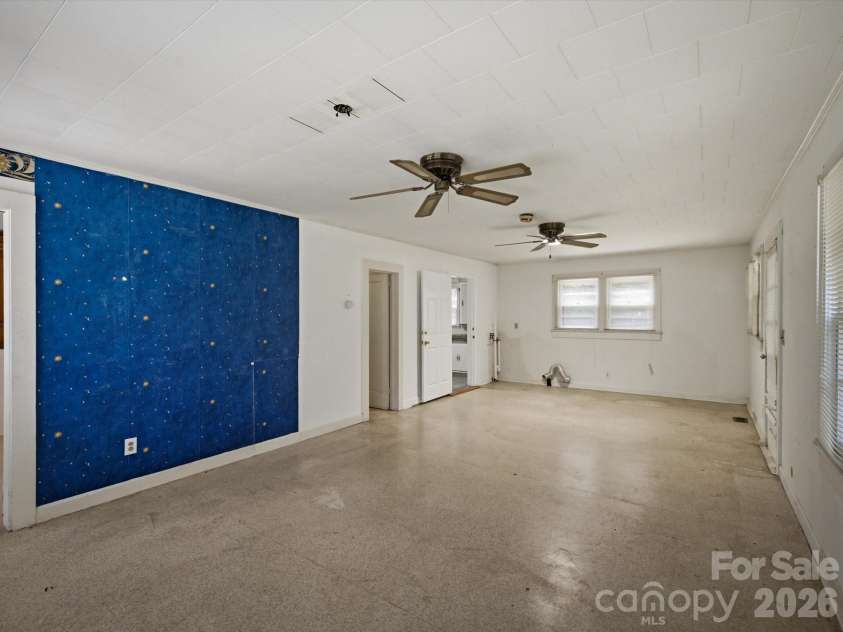 1809 Drexel Road, Valdese, NC 28690.  MLS# CAR4399107, YatesRealty ID 36679. 