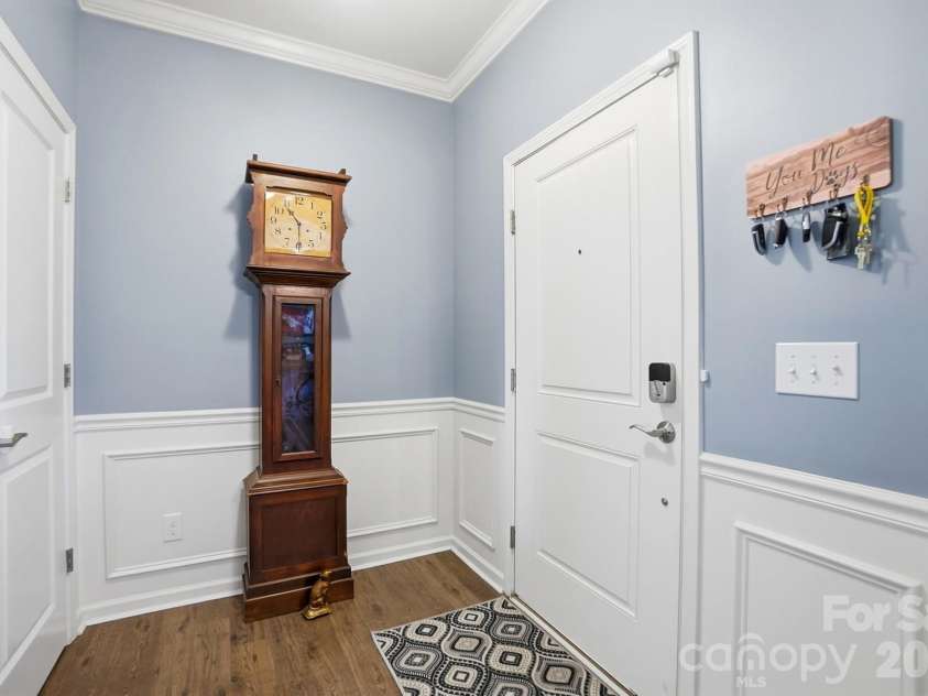 1103 Clover Lane, Matthews, NC 28104.  MLS# CAR4336114, YatesRealty ID 3668. 